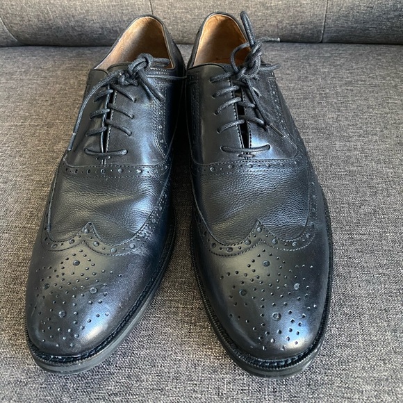 johnston & murphy tyndall wingtip shoe